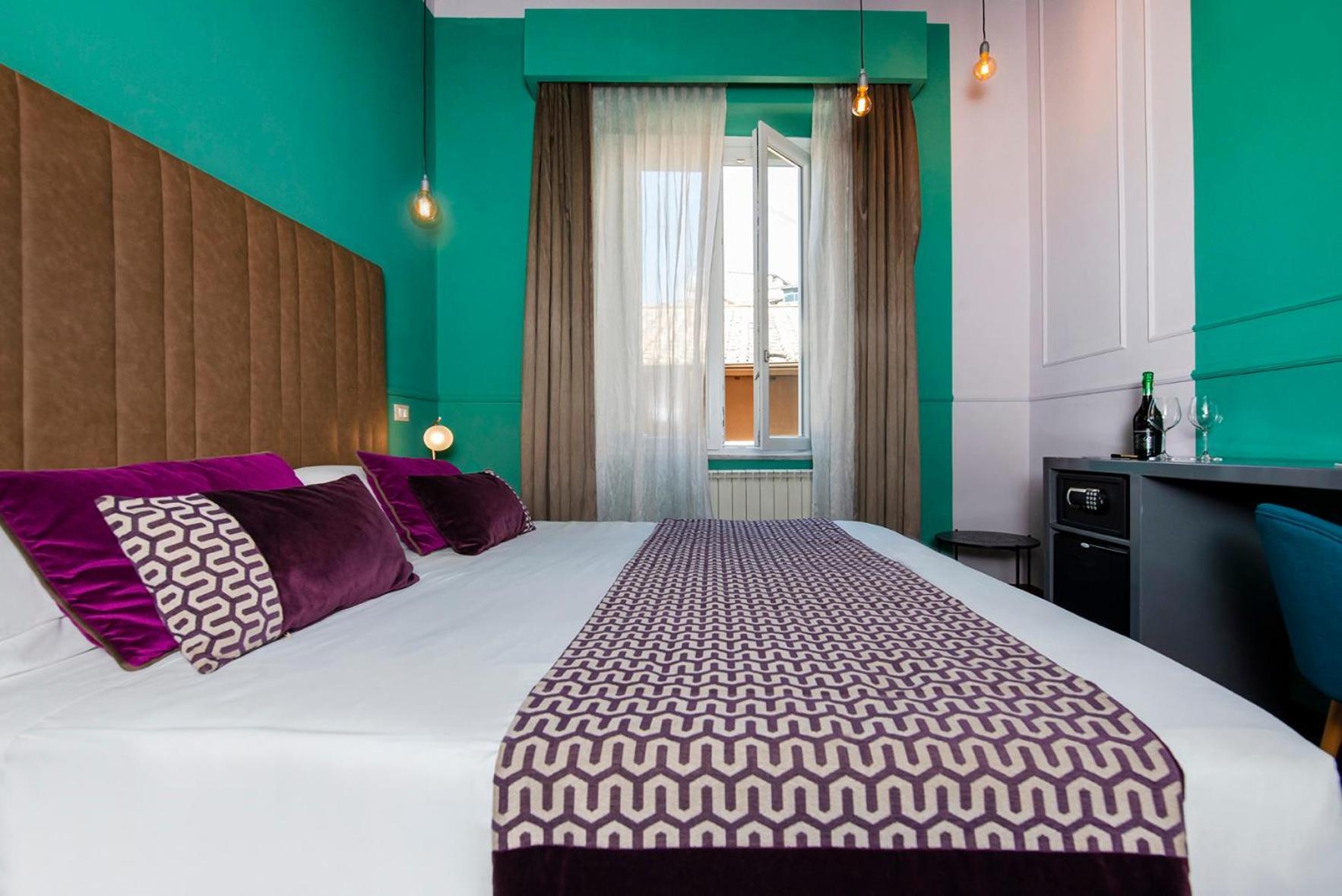 Отель Town House Campo De Fiori Рим Номер фото